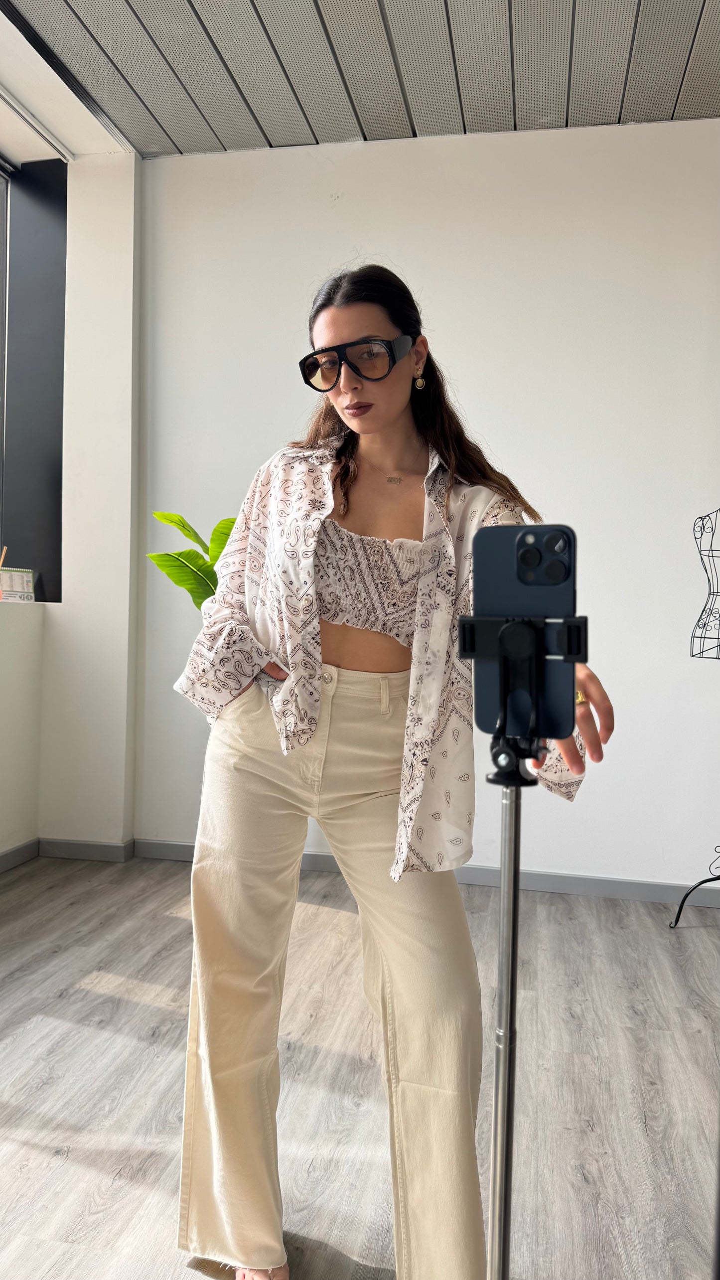 GLASSES MODEL 09