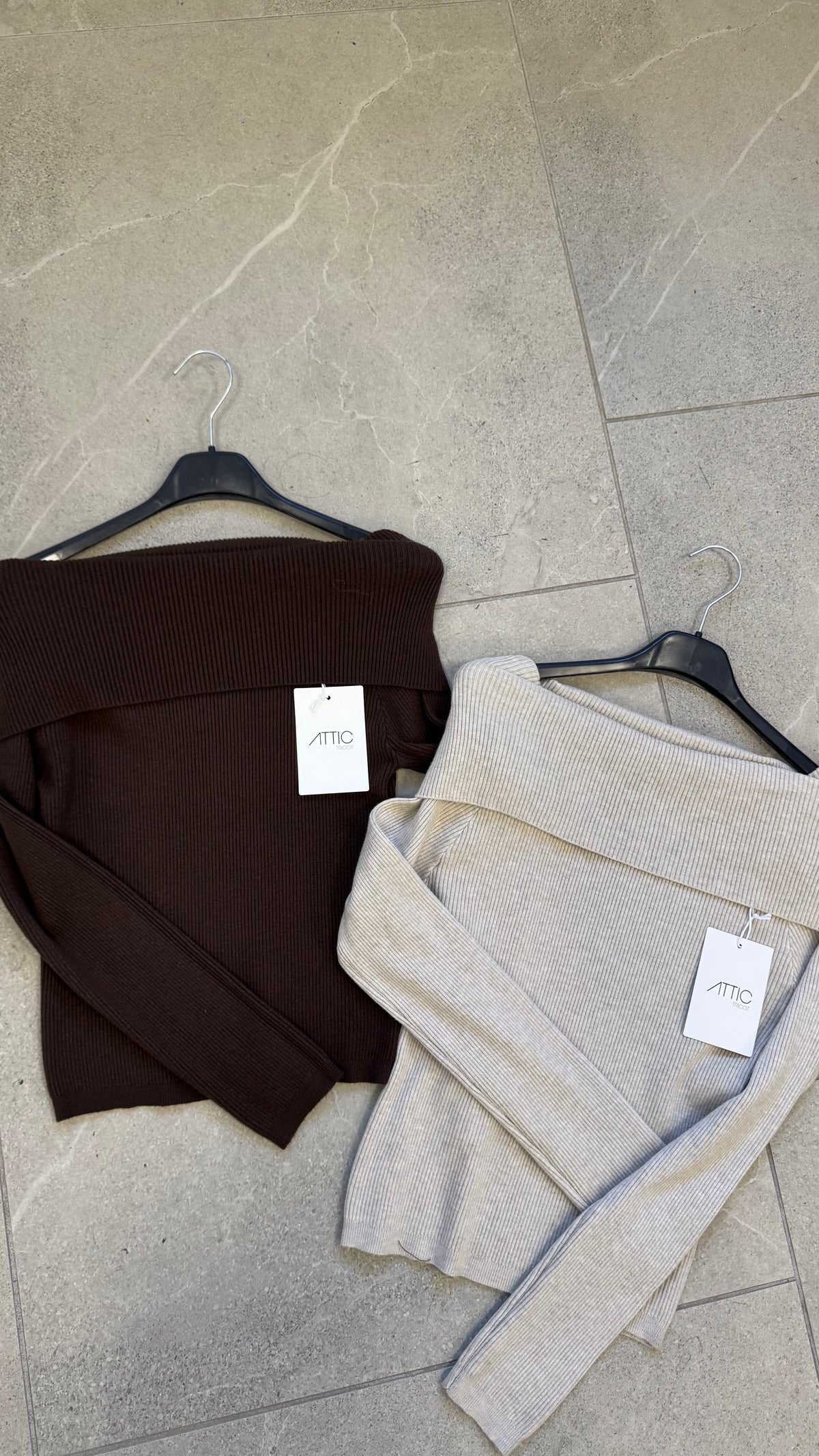 MAGLIA scollo a “BARCA”