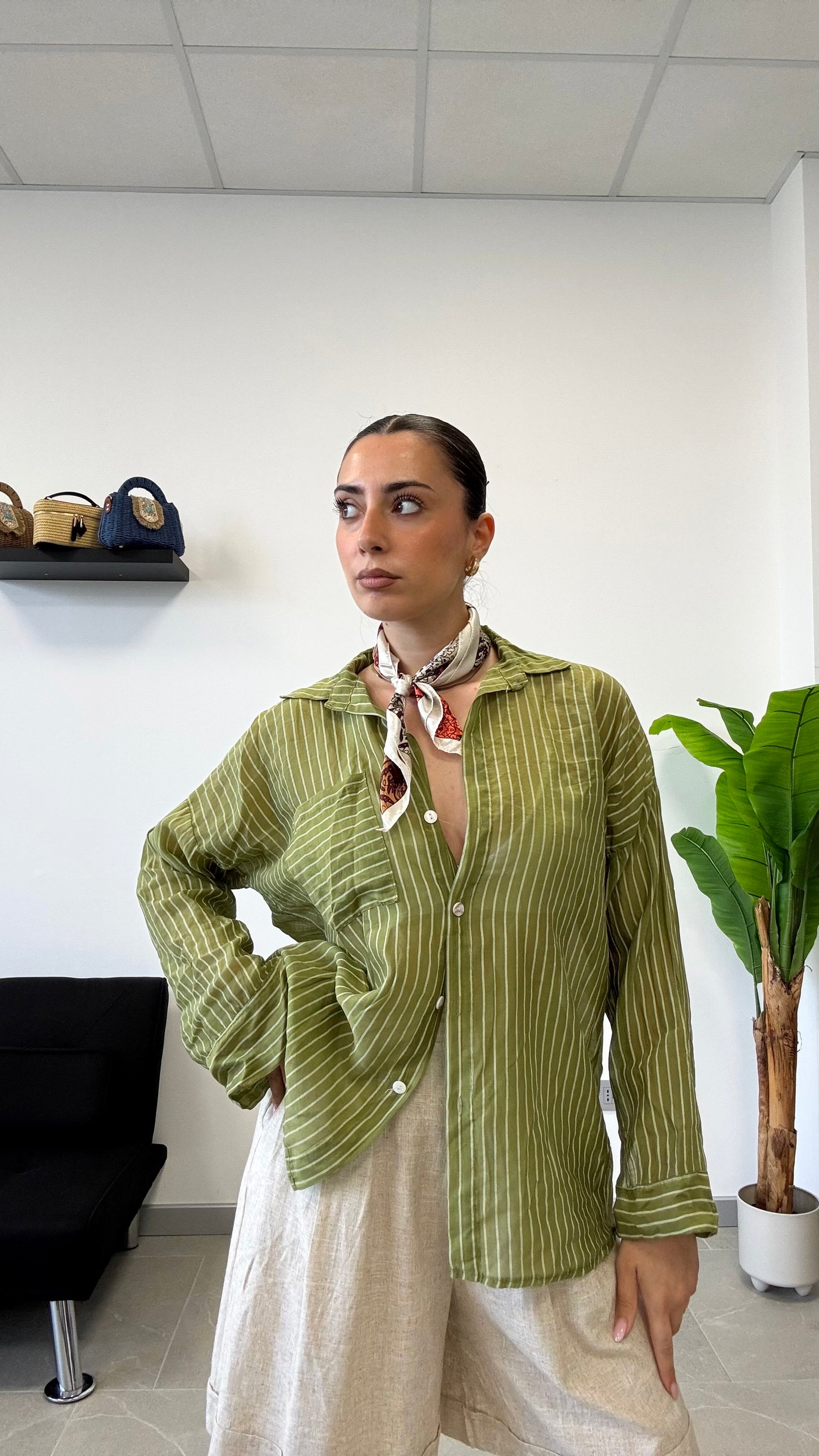 CAMICIA SEMI VELATA “GESSATA”