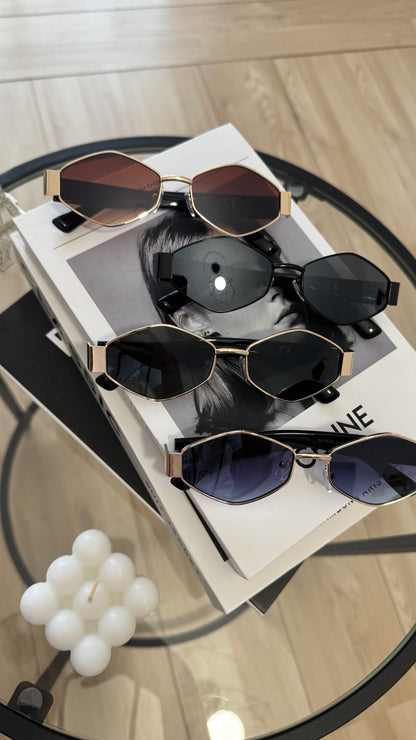 GLASSES MODEL 03