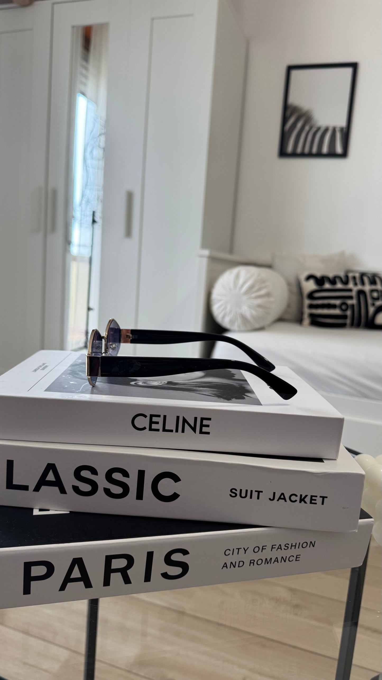 GLASSES MODEL 03