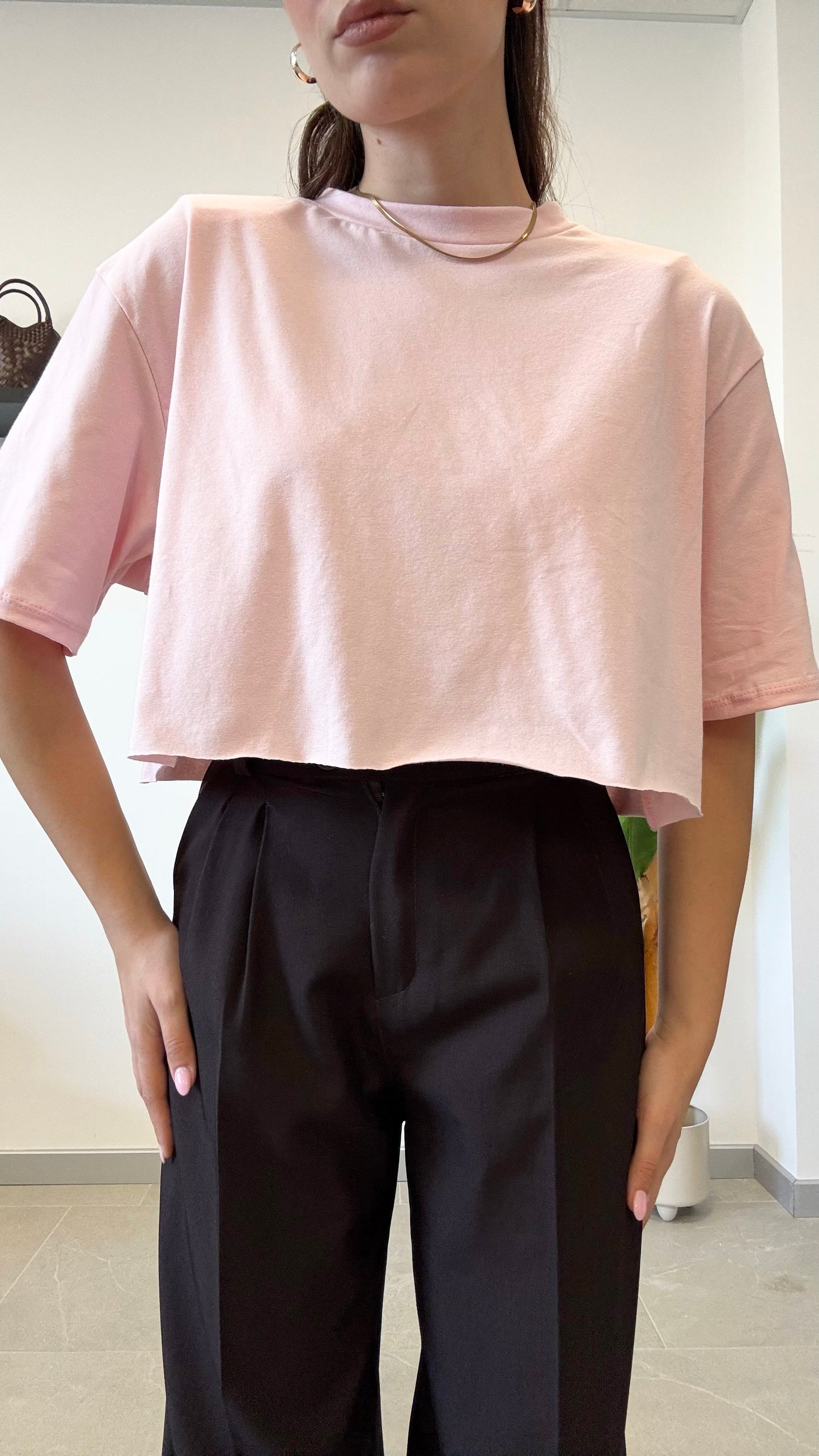 T-SHIRT CROP “TAGLIO VIVO”