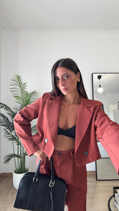 TAILLEUR “CROP”