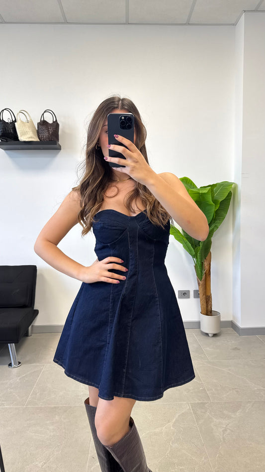 ABITO IN “JEANS”