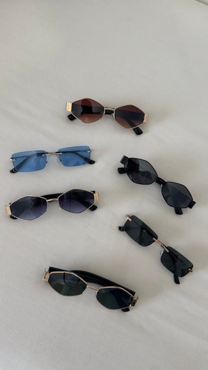 GLASSES MODEL 03