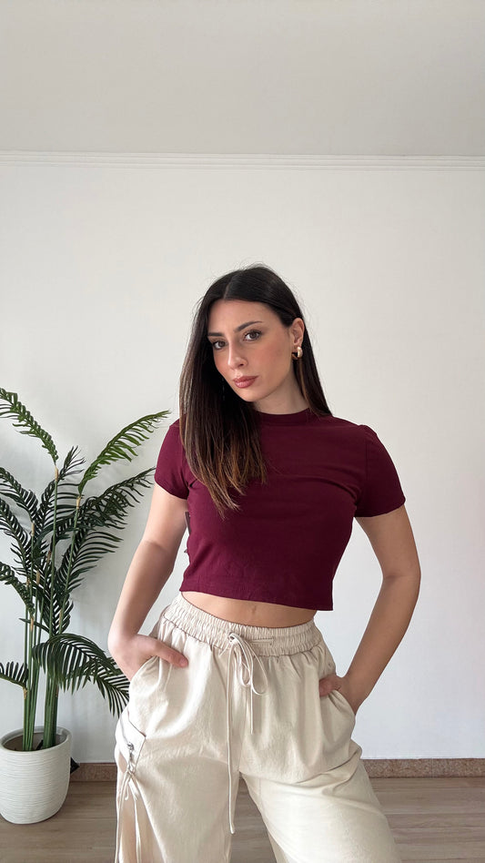 T-SHIRT CROP