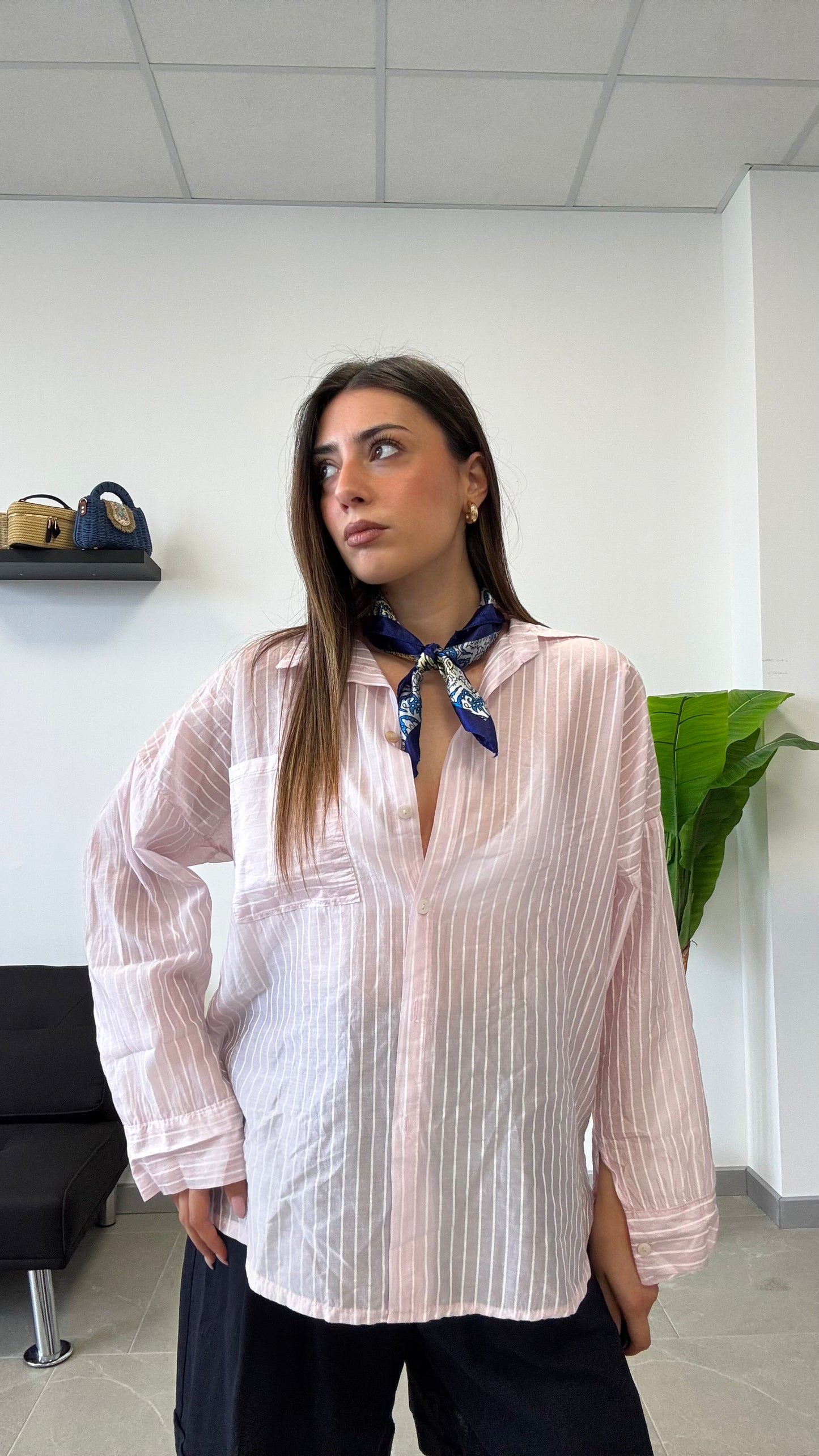 CAMICIA SEMI VELATA “GESSATA”