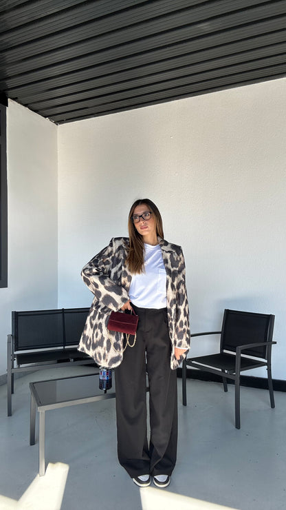 BLAZER COAT OVER “LEO”