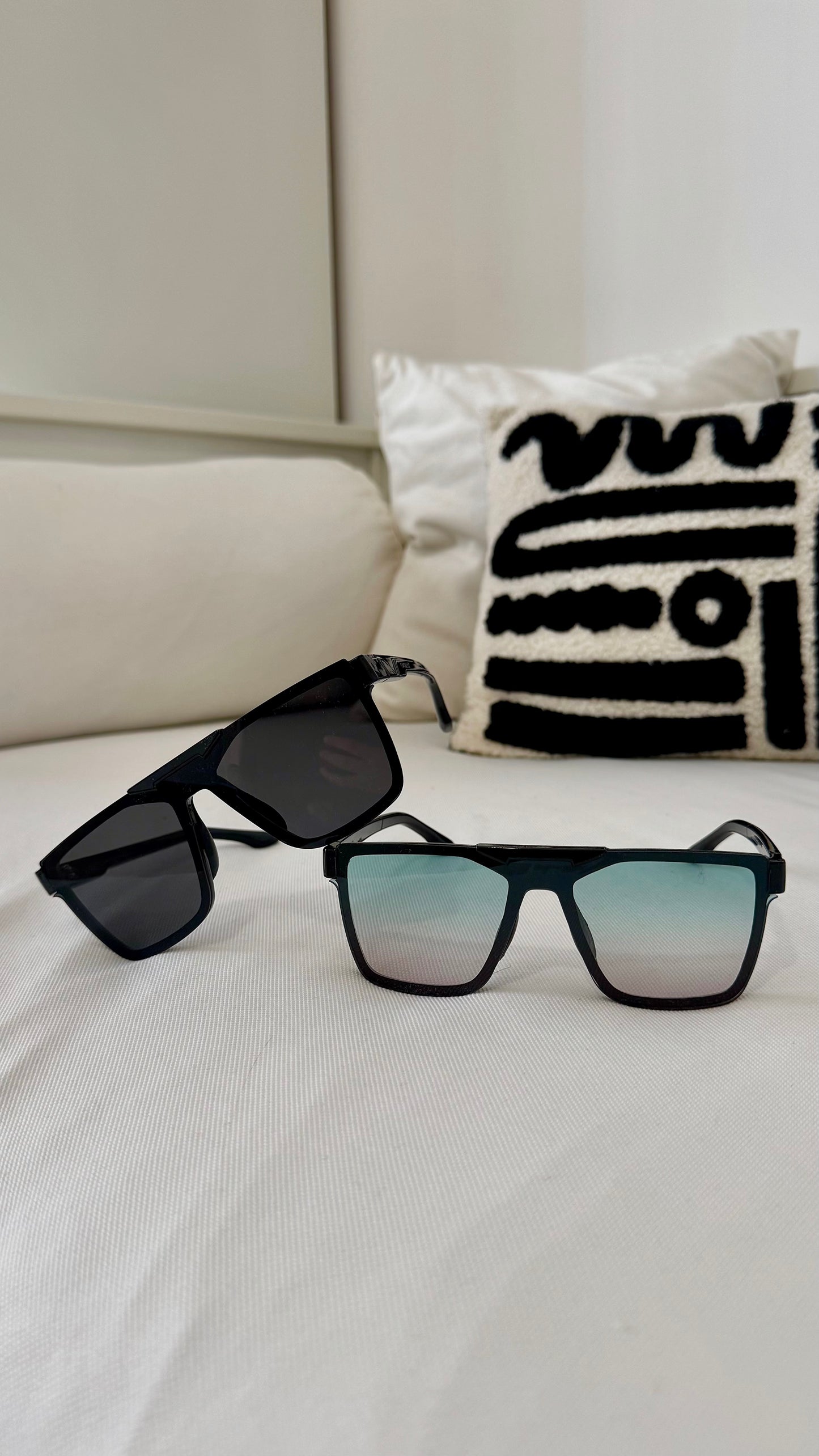 GLASSES MODEL 07